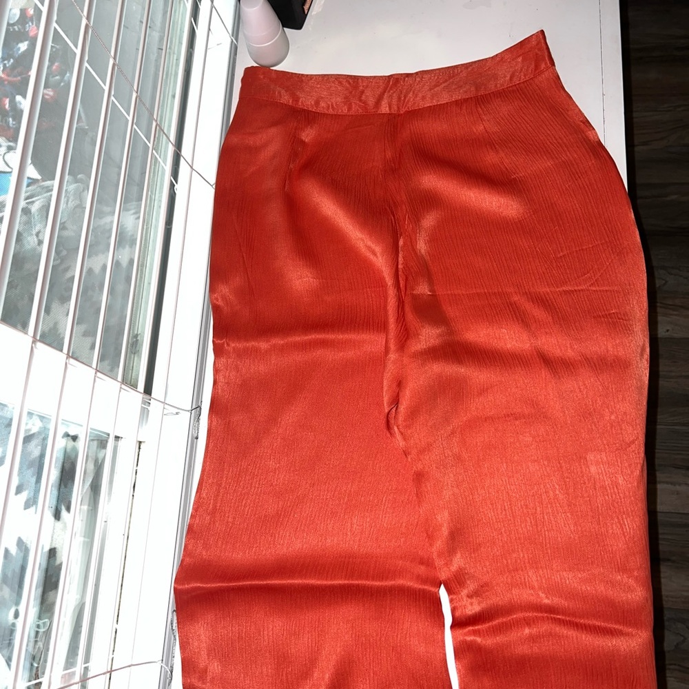 Brand new (no tags) wide leg pants. Very flattering